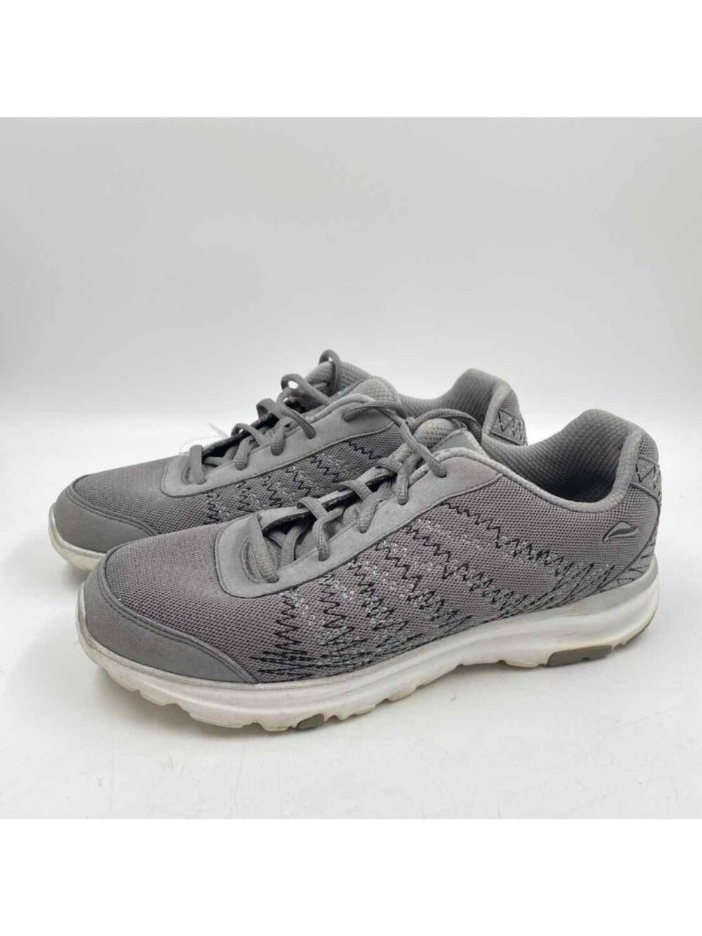 Abeo Women's Shoe Size 9 Gray Textured Sneakers
